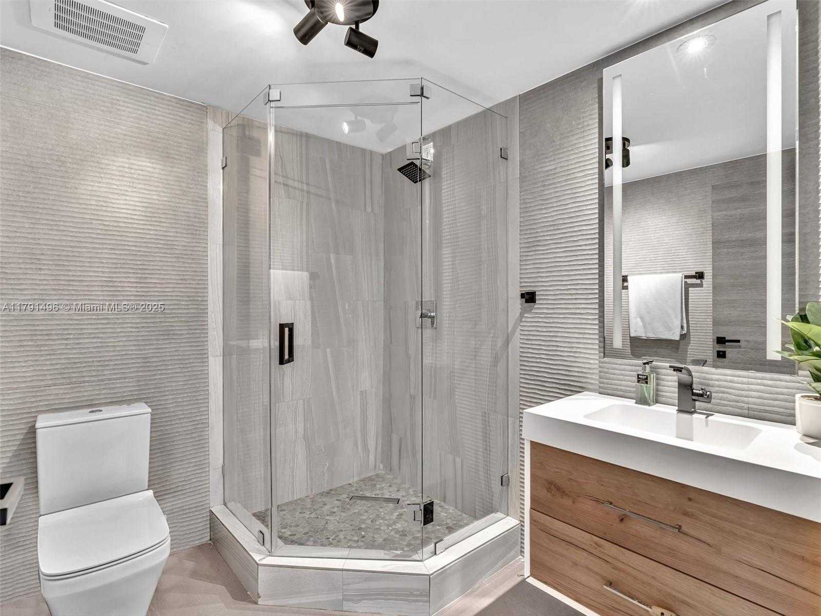 Small Image of 3201 NORTH EAST 183RD ST #2102, Aventura Number 24