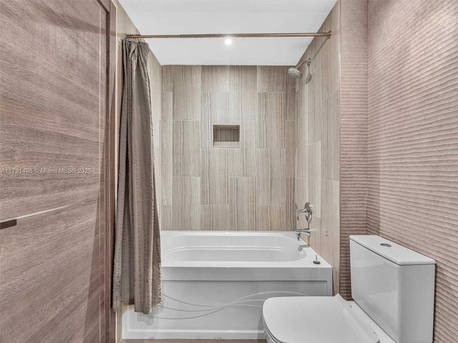 Small Image of 3201 NORTH EAST 183RD ST #2102, Aventura Number 27