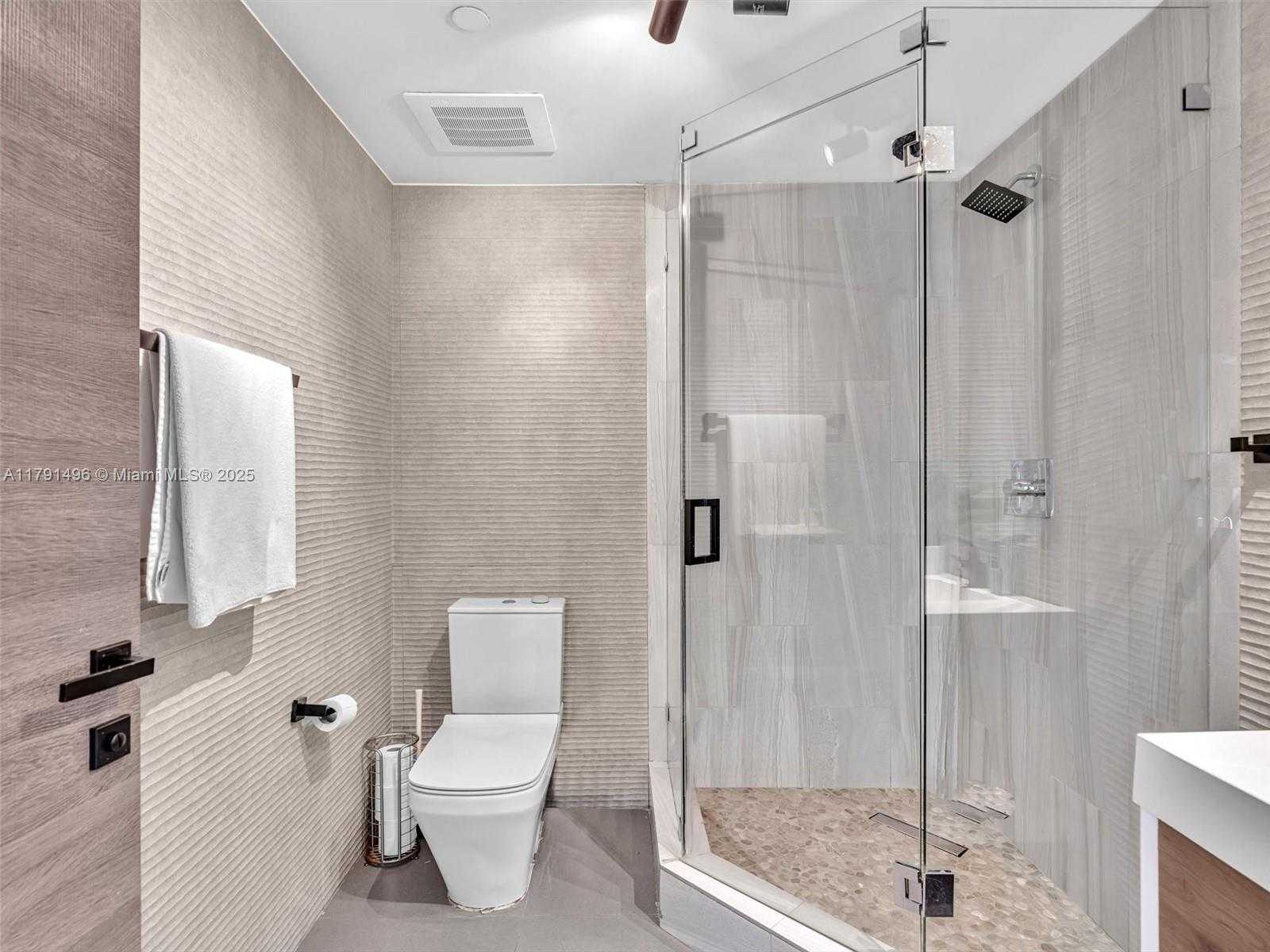 Small Image of 3201 NORTH EAST 183RD ST #2102, Aventura Number 30