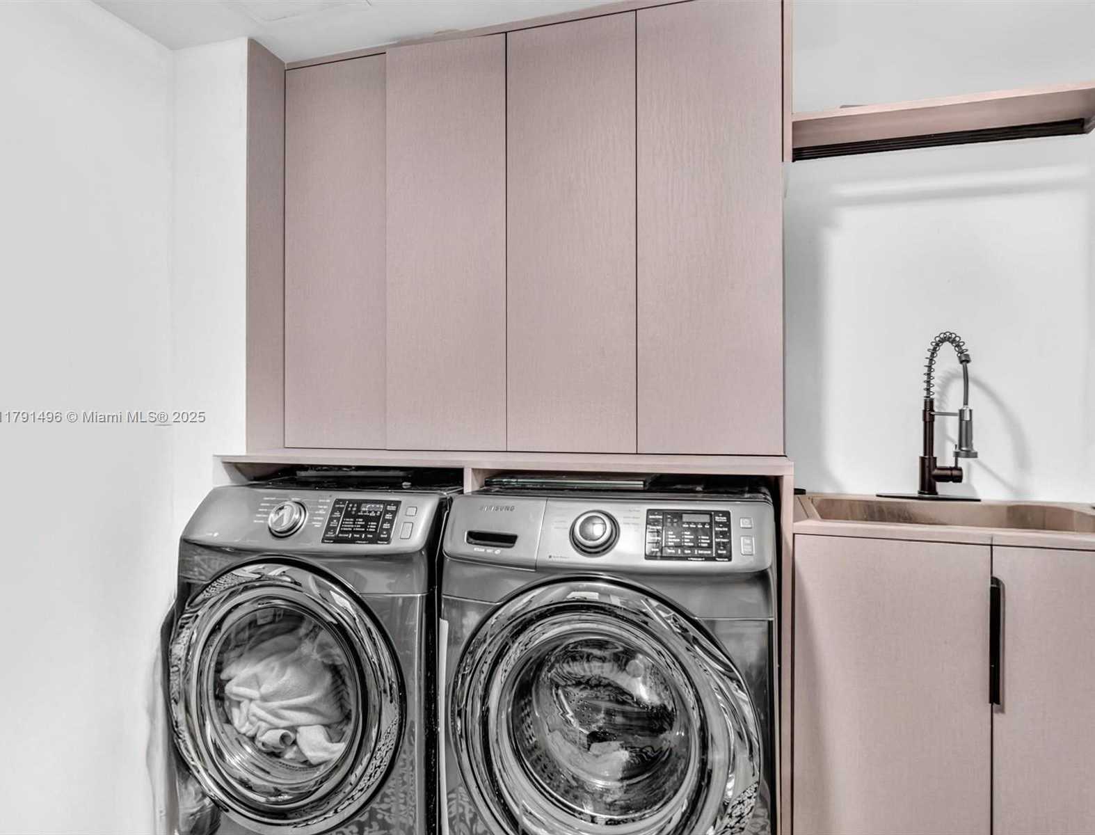 Small Image of 3201 NORTH EAST 183RD ST #2102, Aventura Number 32