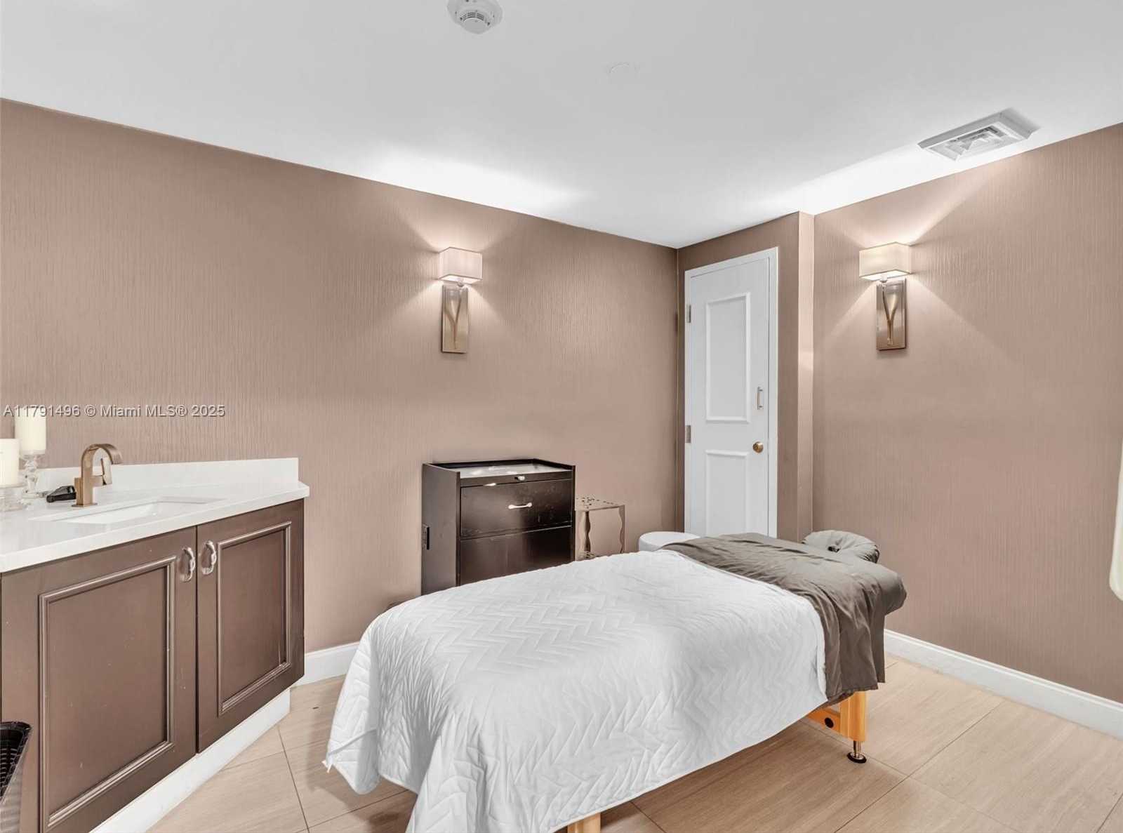 Small Image of 3201 NORTH EAST 183RD ST #2102, Aventura Number 48