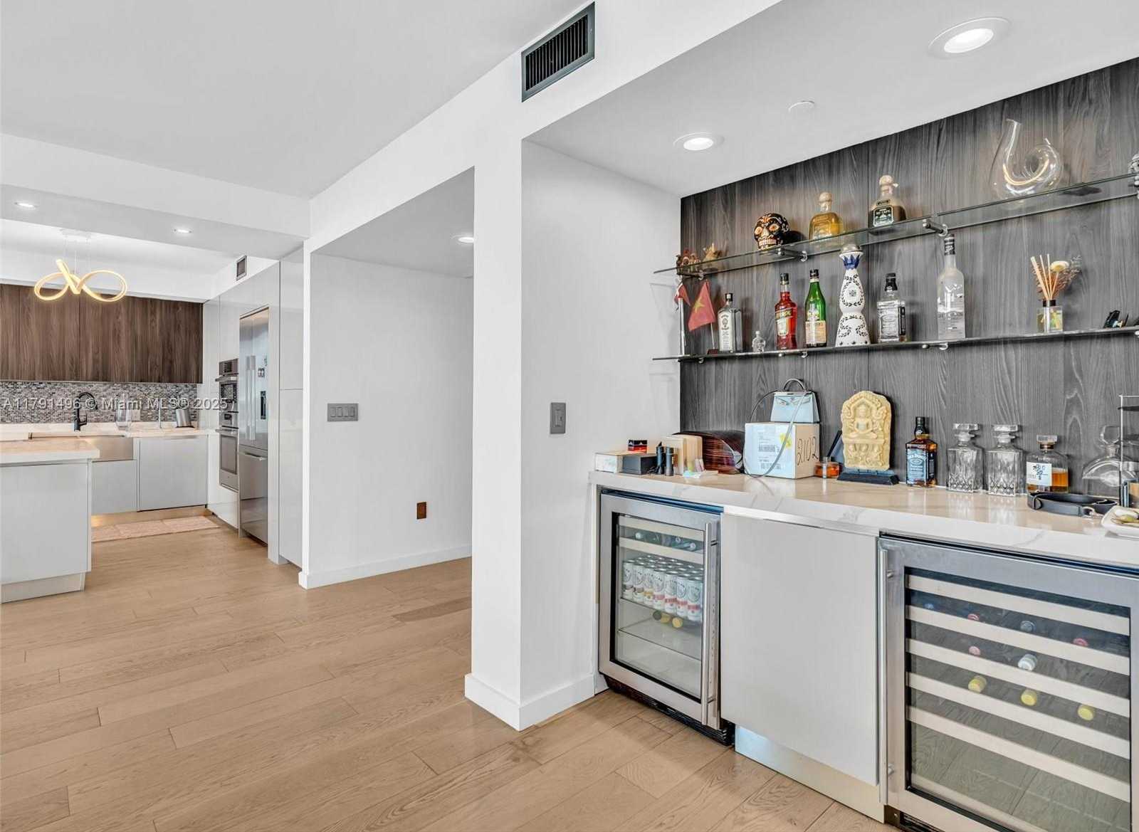 Small Image of 3201 NORTH EAST 183RD ST #2102, Aventura Number 6