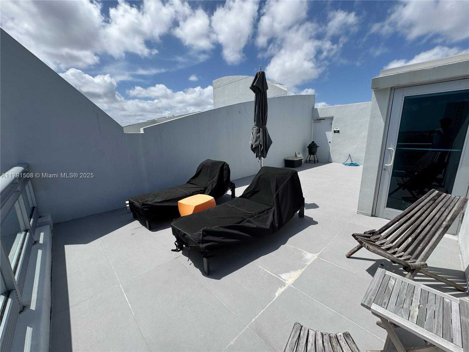 Small Image of 2950 NORTH EAST 188TH ST #507, Aventura Number 21
