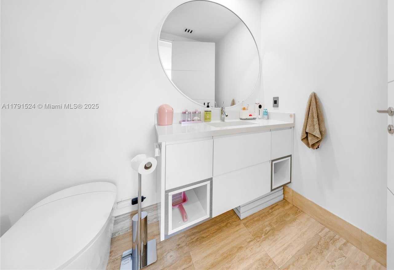 Small Image of 16001 COLLINS AVE #707, Sunny Isles Beach Number 14