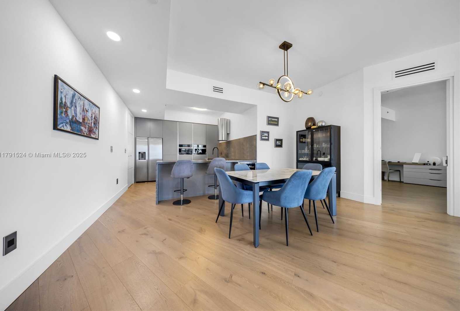 Small Image of 16001 COLLINS AVE #707, Sunny Isles Beach Number 5