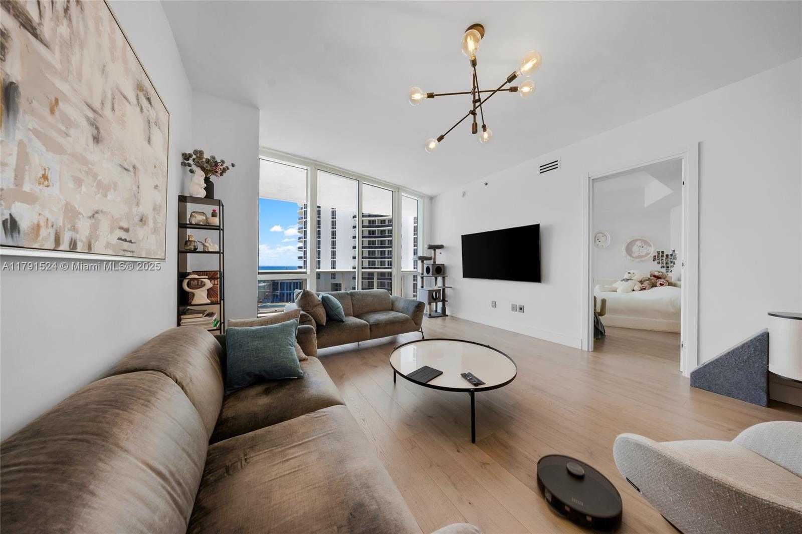 Small Image of 16001 COLLINS AVE #707, Sunny Isles Beach Number 7