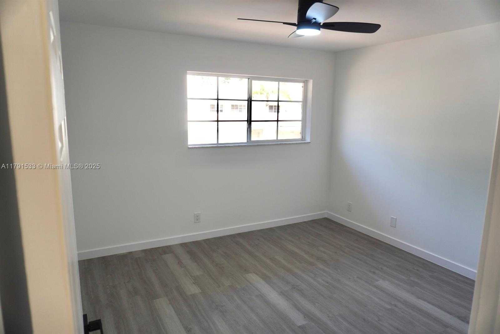 Small Image of 17262 BOCA CLUB BLVD #2402, Boca Raton Number 25