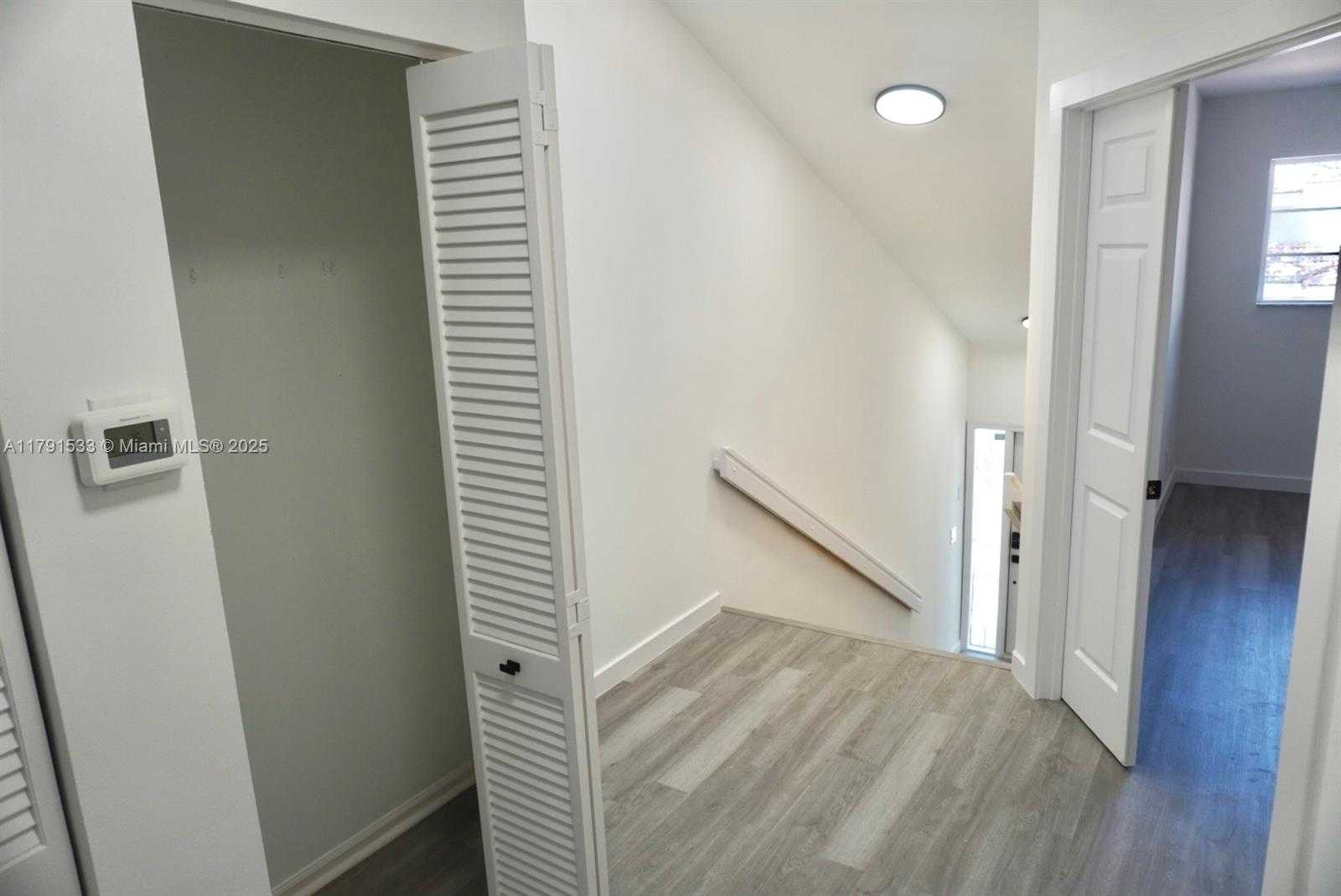 Small Image of 17262 BOCA CLUB BLVD #2402, Boca Raton Number 6