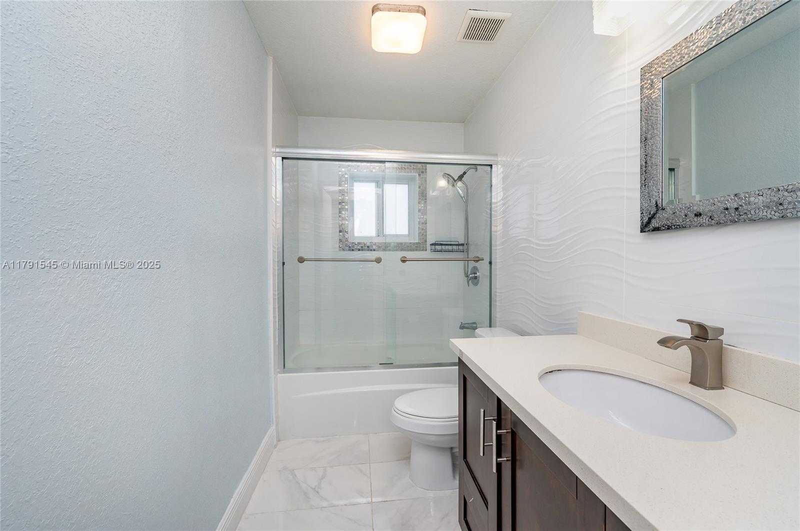 Small Image of 7000 WEST 15TH CT, Hialeah Number 18