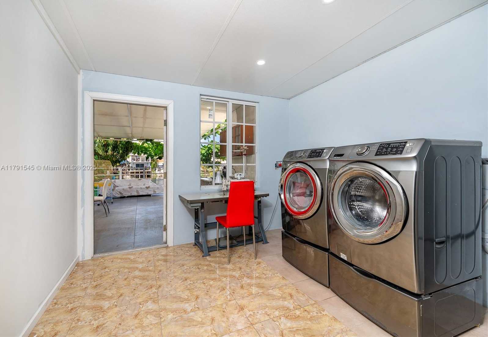 Small Image of 7000 WEST 15TH CT, Hialeah Number 21