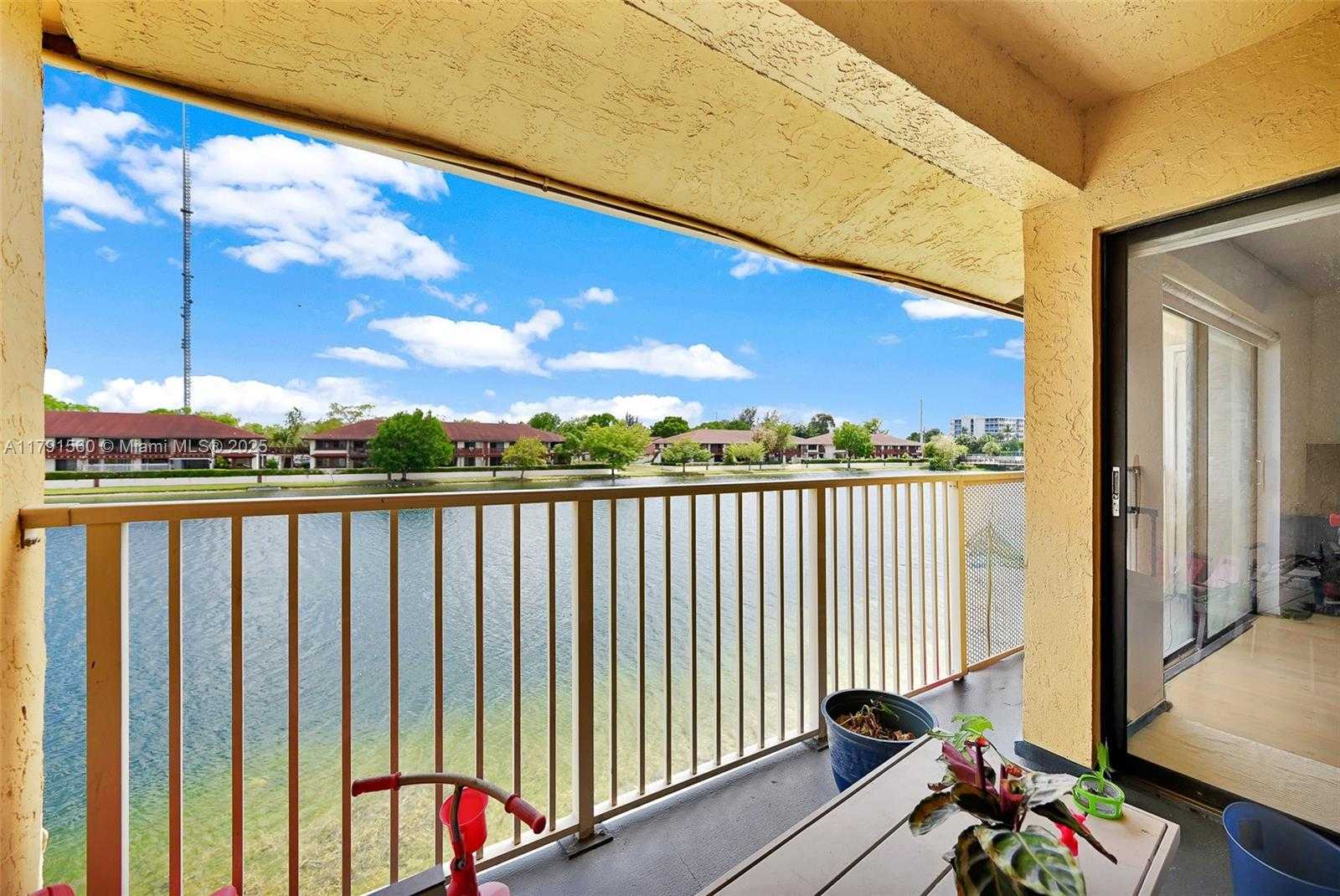 Small Image of 530 NORTH WEST 214TH ST #202-9, Miami Gardens Number 18