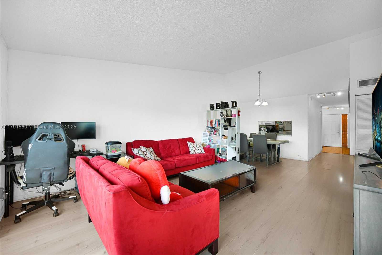Small Image of 530 NORTH WEST 214TH ST #202-9, Miami Gardens Number 24