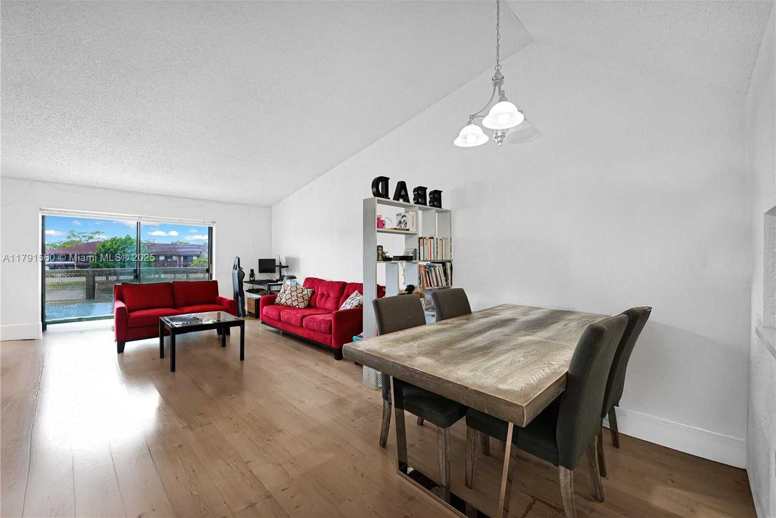 Small Image of 530 NORTH WEST 214TH ST #202-9, Miami Gardens Number 25