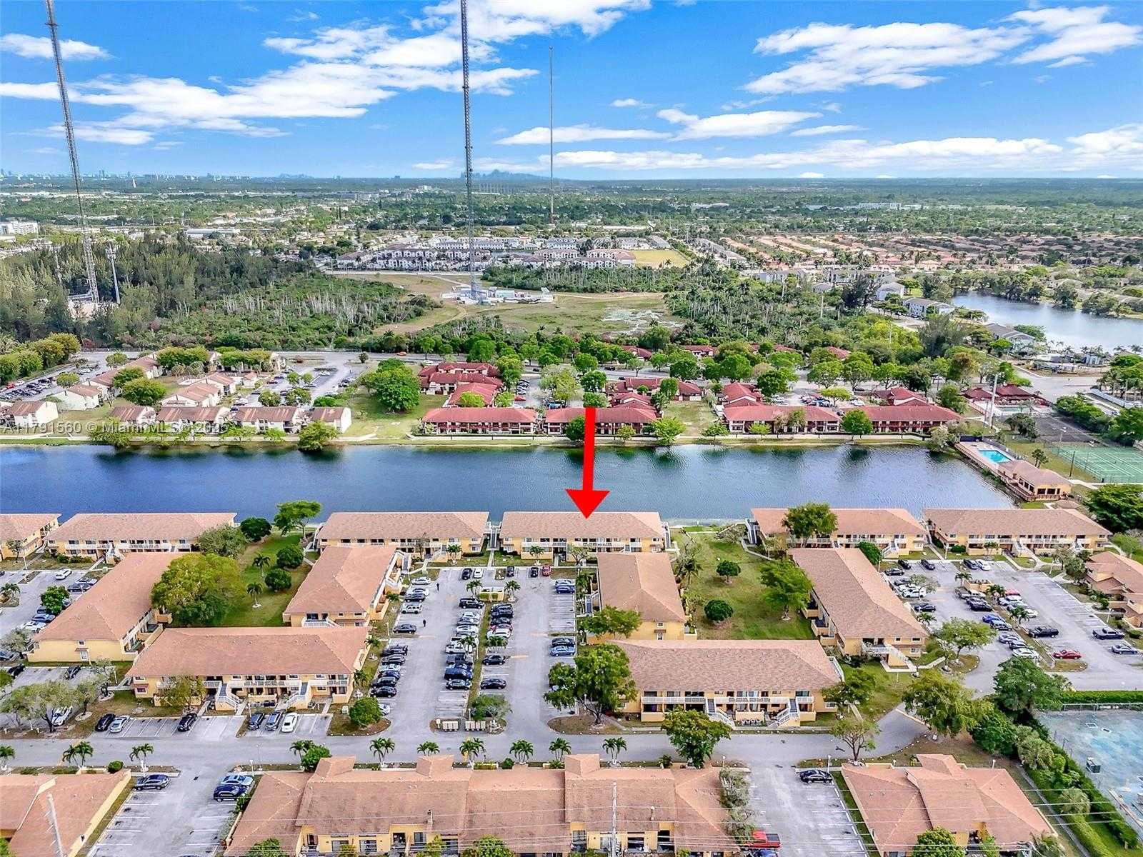Small Image of 530 NORTH WEST 214TH ST #202-9, Miami Gardens Number 4