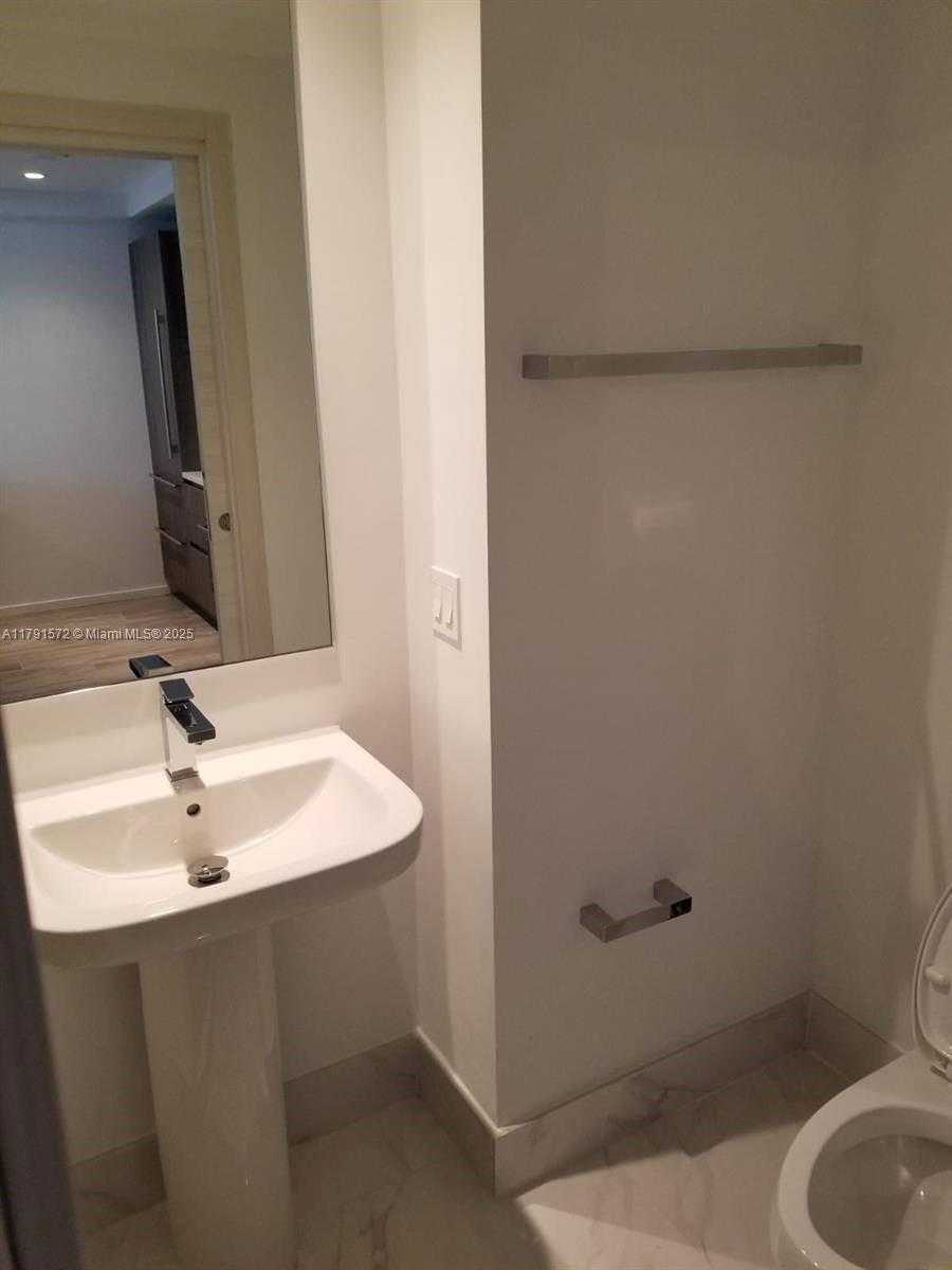 Small Image of 801 SOUTH MIAMI AVE #1207, Miami Number 18