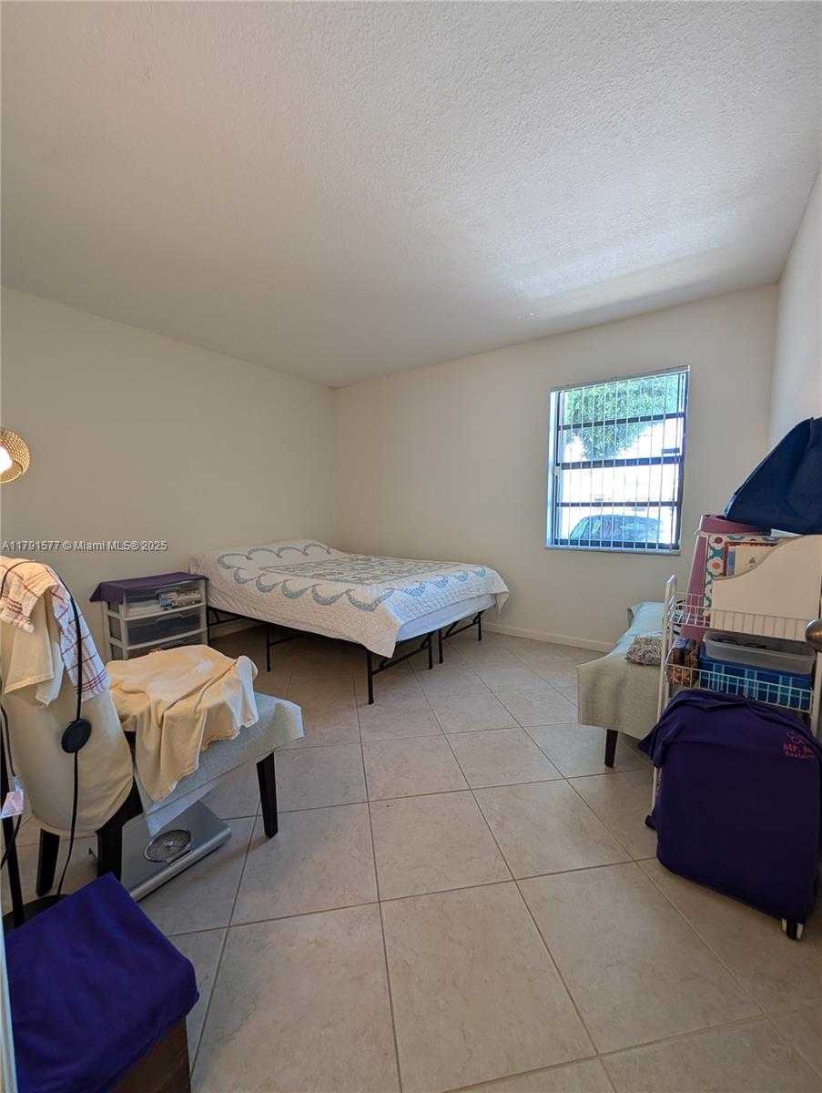 Small Image of 11212 SOUTH WEST 58TH CIR, Cooper City Number 9