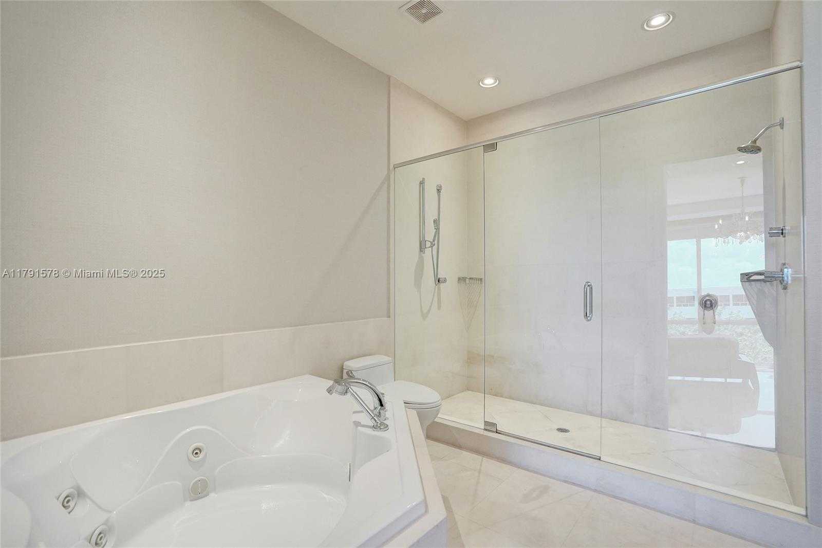 Small Image of 2725 NORTH EAST 1ST ST, Pompano Beach Number 36