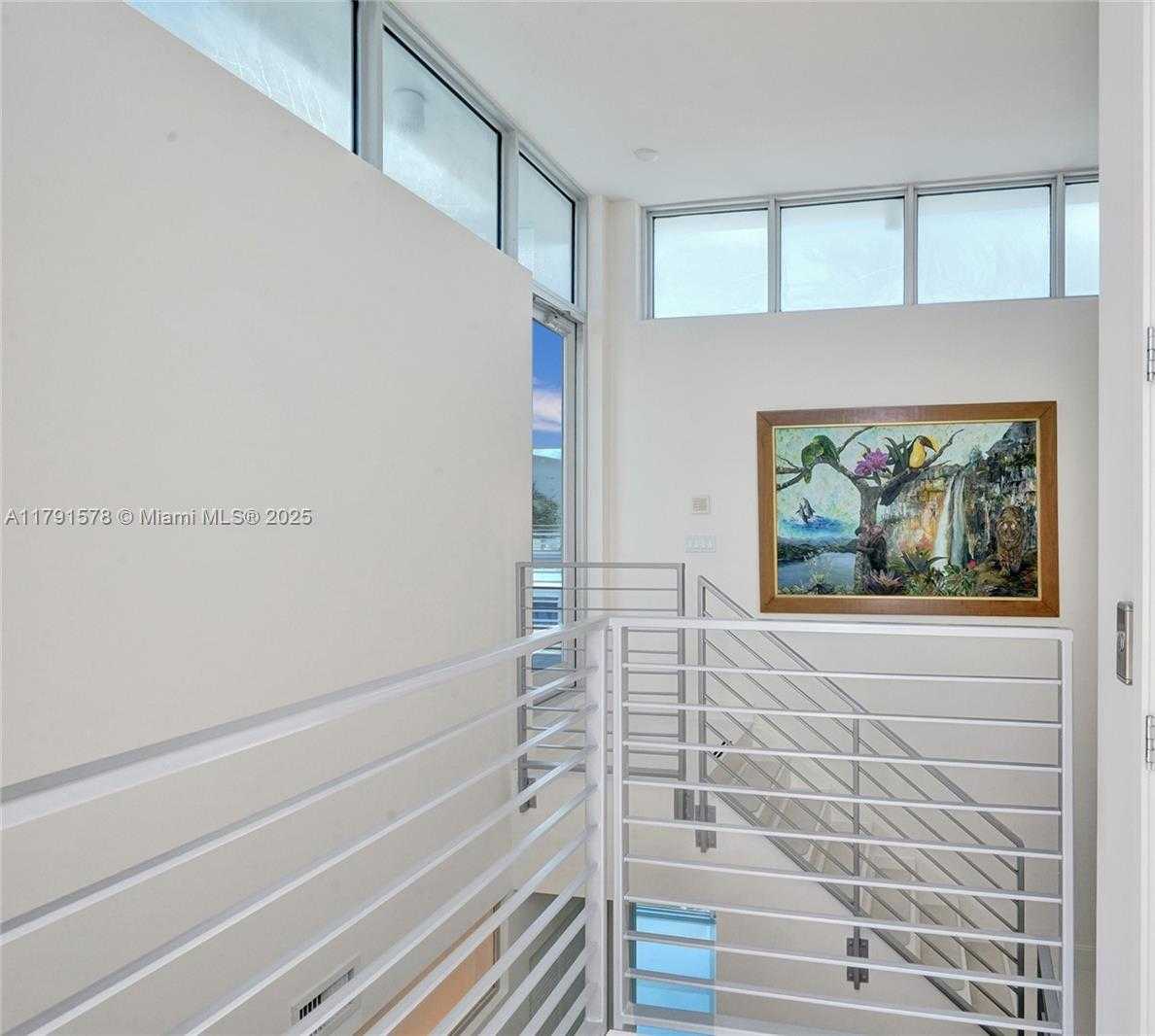Small Image of 2725 NORTH EAST 1ST ST, Pompano Beach Number 40