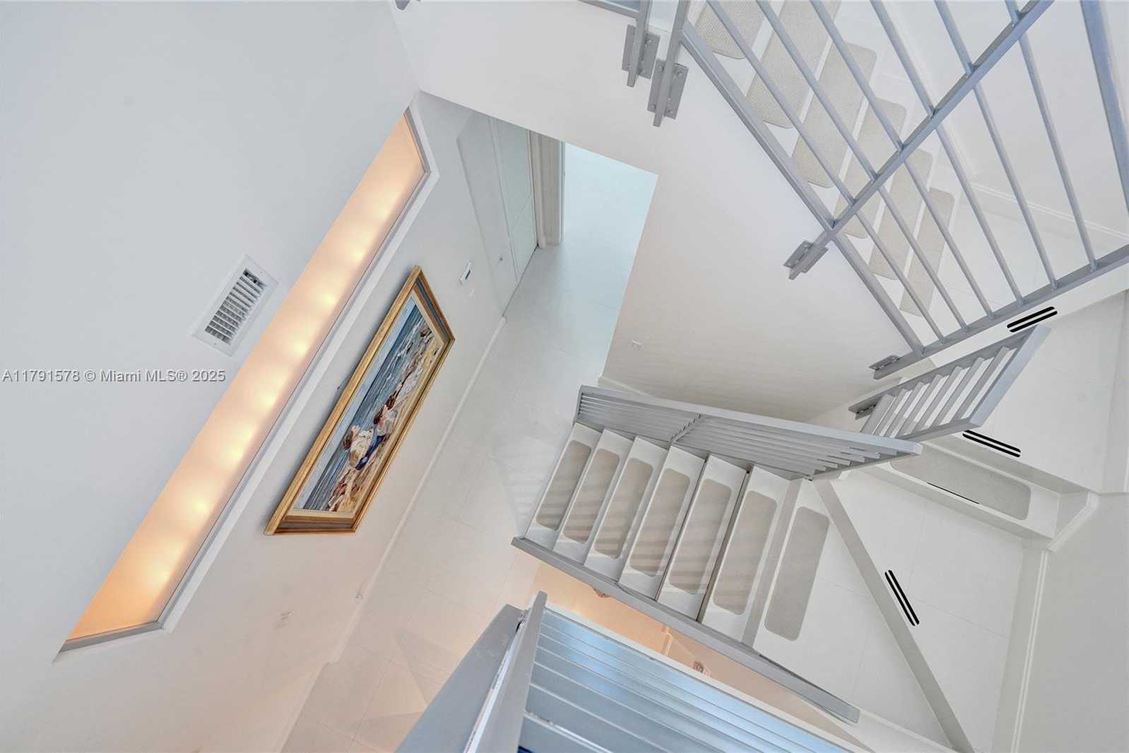Small Image of 2725 NORTH EAST 1ST ST, Pompano Beach Number 41
