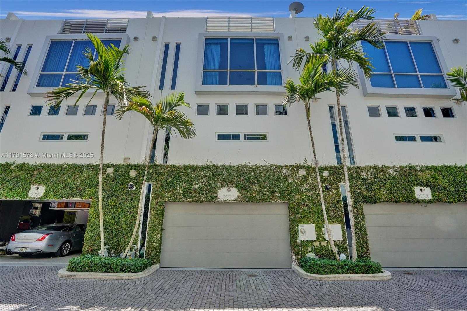 Small Image of 2725 NORTH EAST 1ST ST, Pompano Beach Number 49