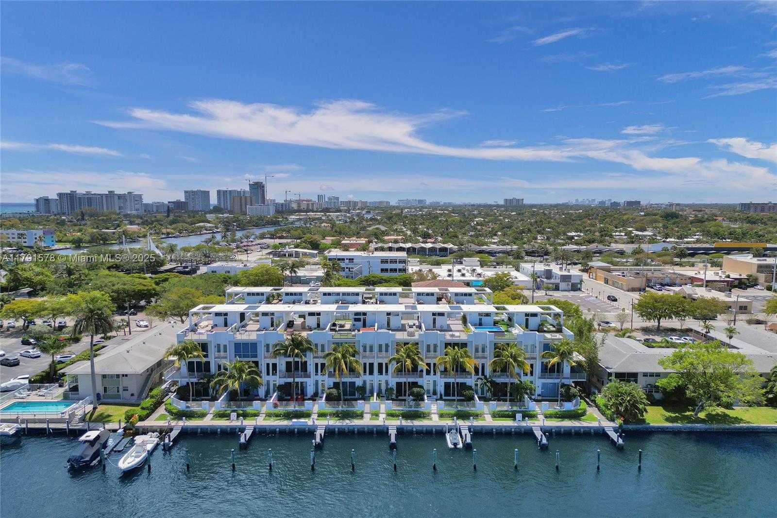 Small Image of 2725 NORTH EAST 1ST ST, Pompano Beach Number 57