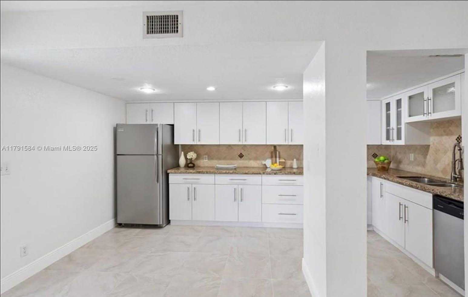 Small Image of 8091 NORTH WEST 12TH ST #H, Margate Number 9