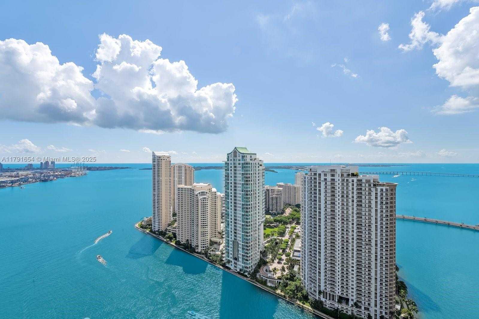 Small Image of 300 SOUTH BISCAYNE BLVD #PH-3902, Miami Number 17