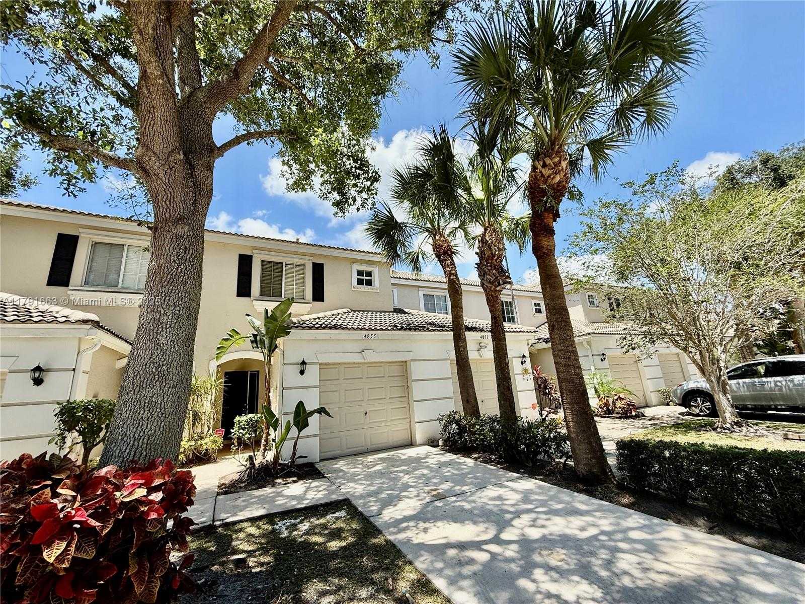 Small Image of 4855 PALMBROOKE CIR, West Palm Beach Number 10