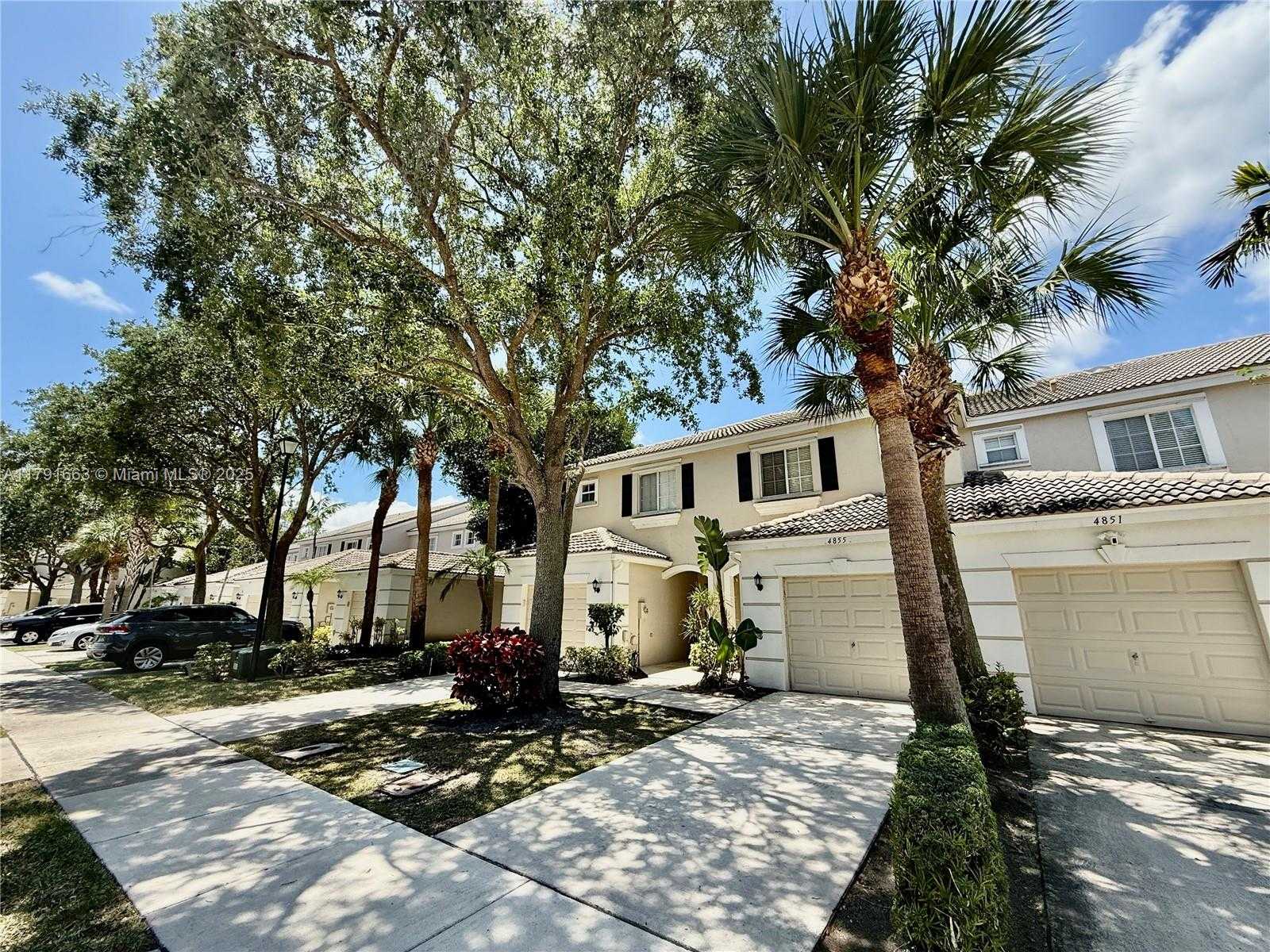 Small Image of 4855 PALMBROOKE CIR, West Palm Beach Number 11