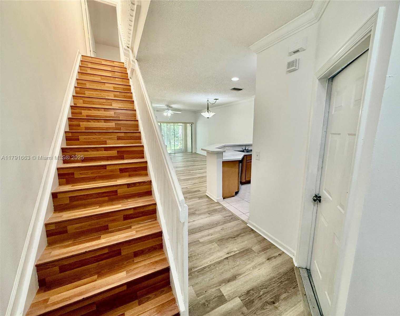 Small Image of 4855 PALMBROOKE CIR, West Palm Beach Number 25