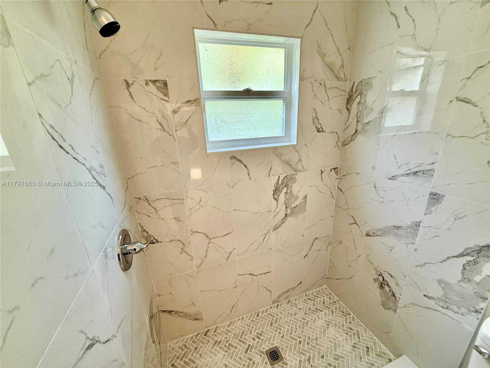 Small Image of 4855 PALMBROOKE CIR, West Palm Beach Number 30