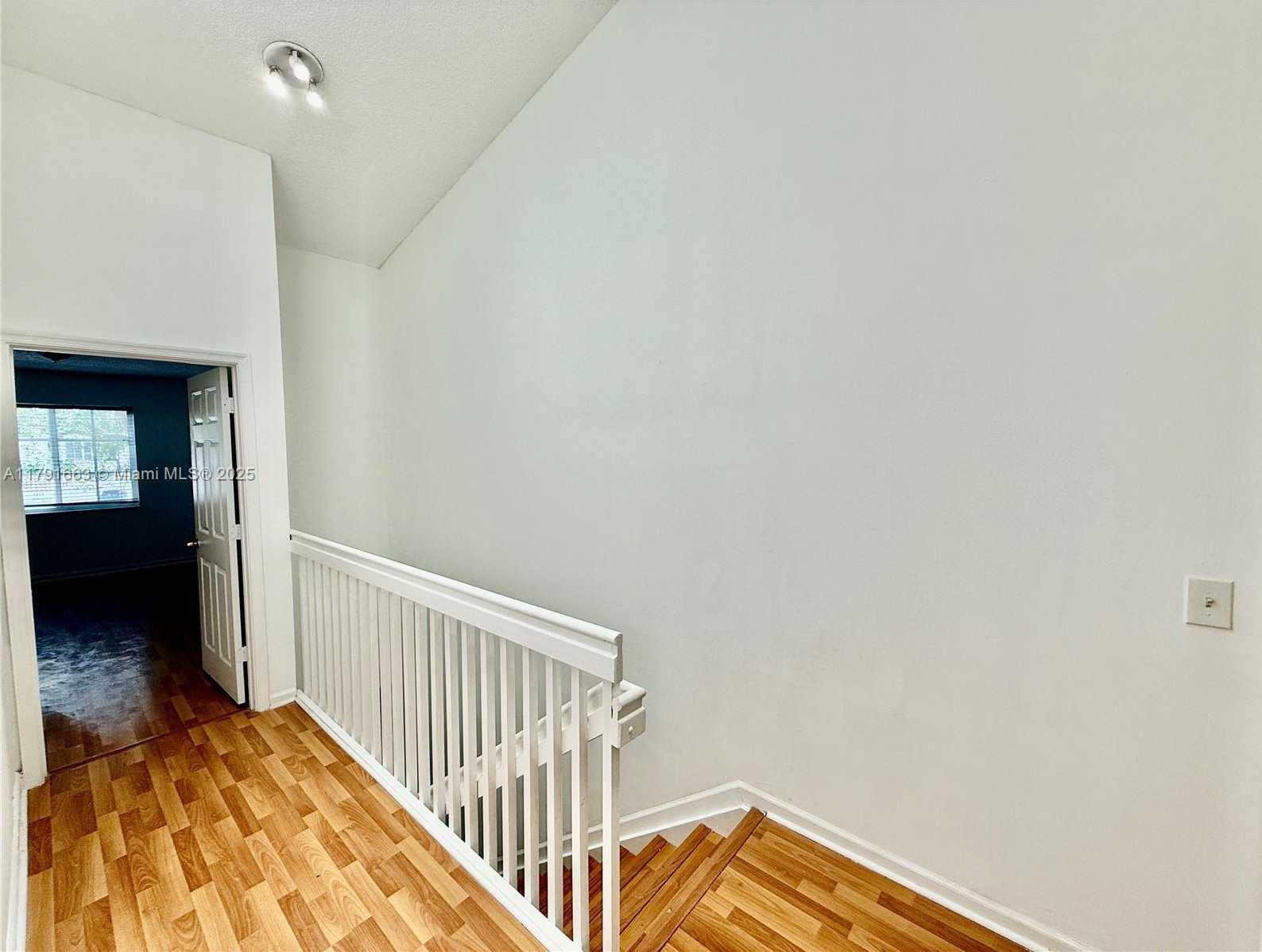 Small Image of 4855 PALMBROOKE CIR, West Palm Beach Number 35
