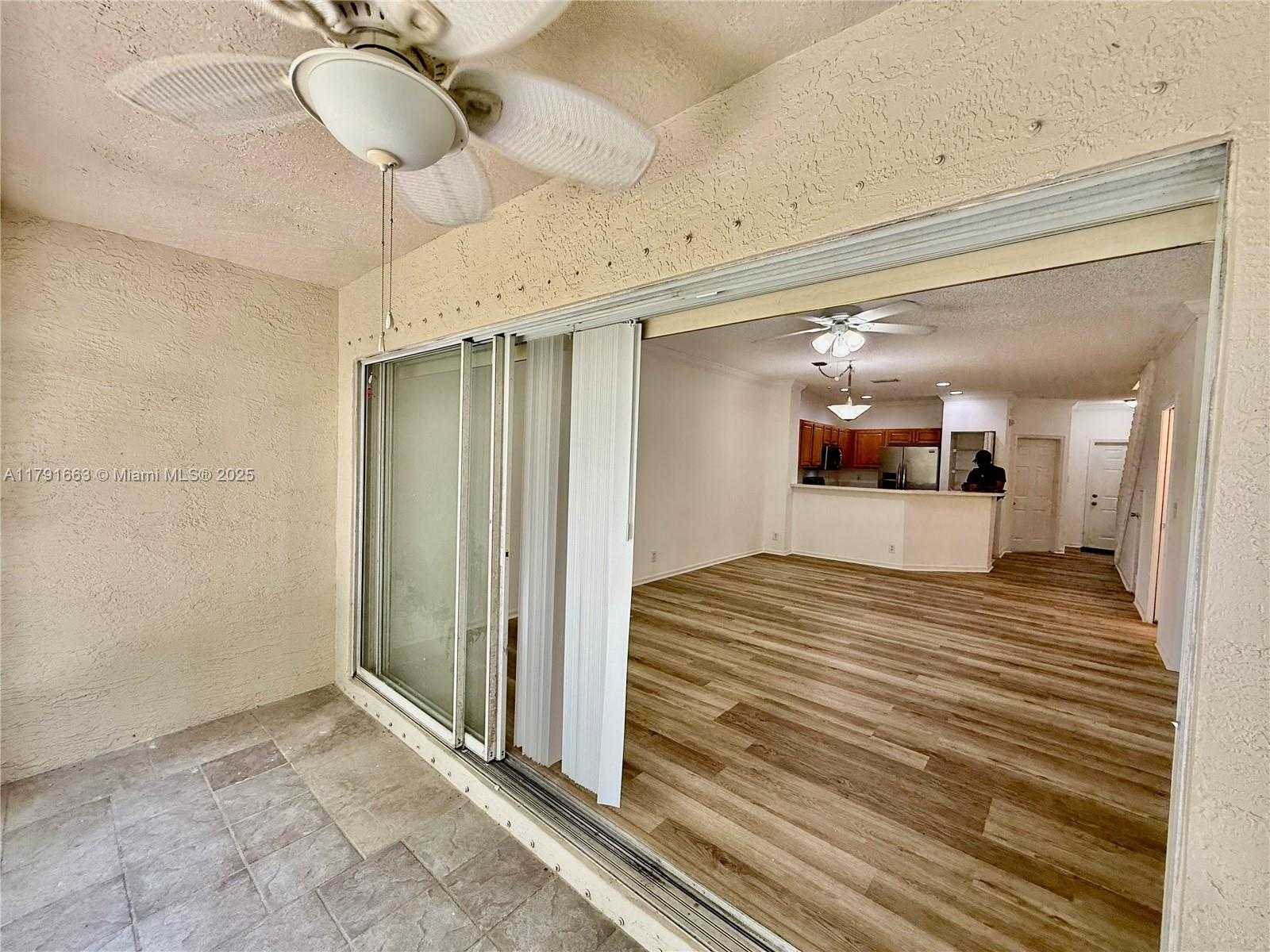 Small Image of 4855 PALMBROOKE CIR, West Palm Beach Number 45