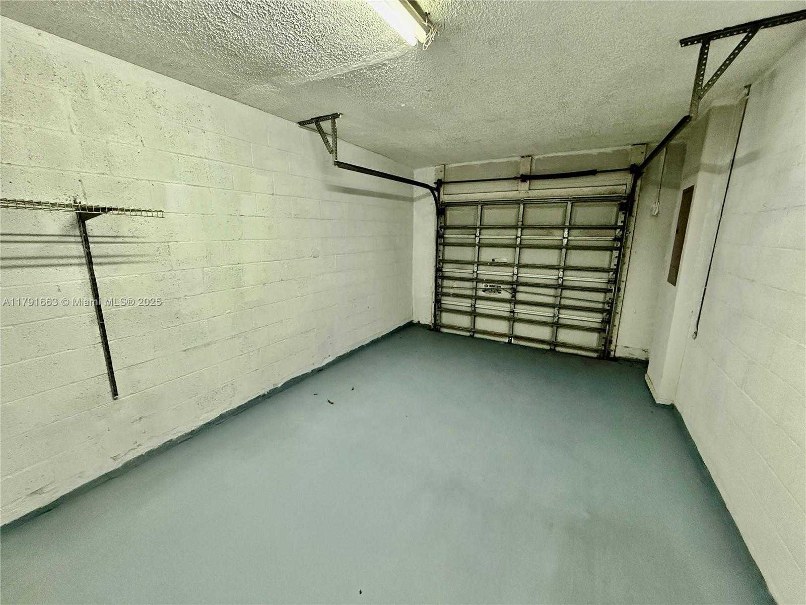 Small Image of 4855 PALMBROOKE CIR, West Palm Beach Number 48