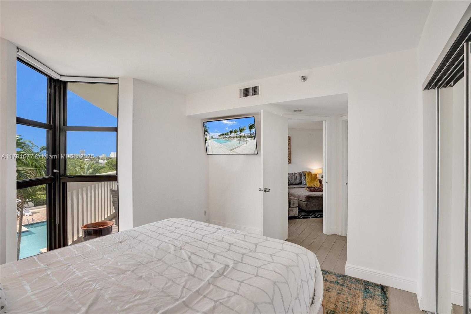 Small Image of 1000 EAST ISLAND BLVD #503, Aventura Number 13