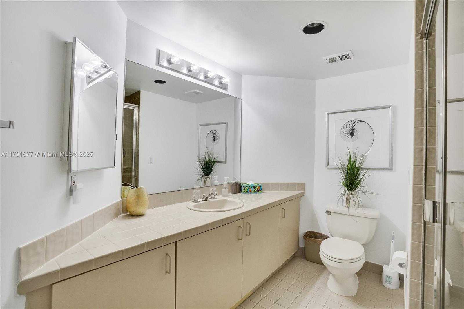 Small Image of 1000 EAST ISLAND BLVD #503, Aventura Number 14