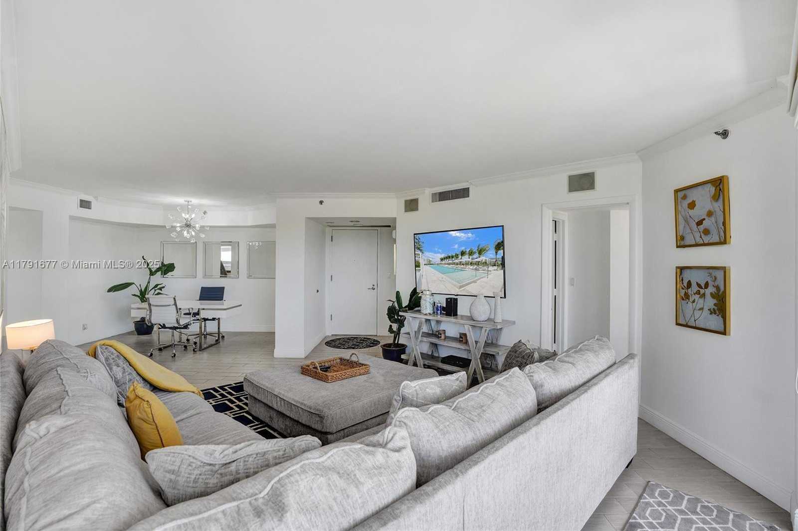 Small Image of 1000 EAST ISLAND BLVD #503, Aventura Number 16