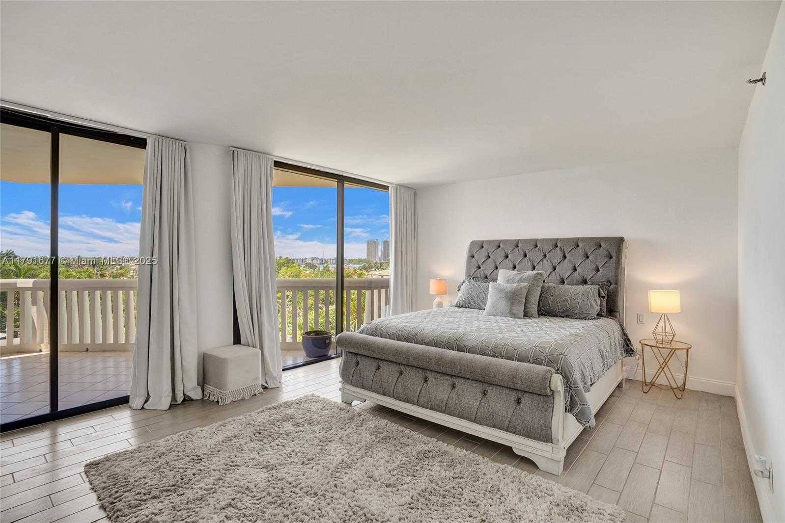 Small Image of 1000 EAST ISLAND BLVD #503, Aventura Number 28