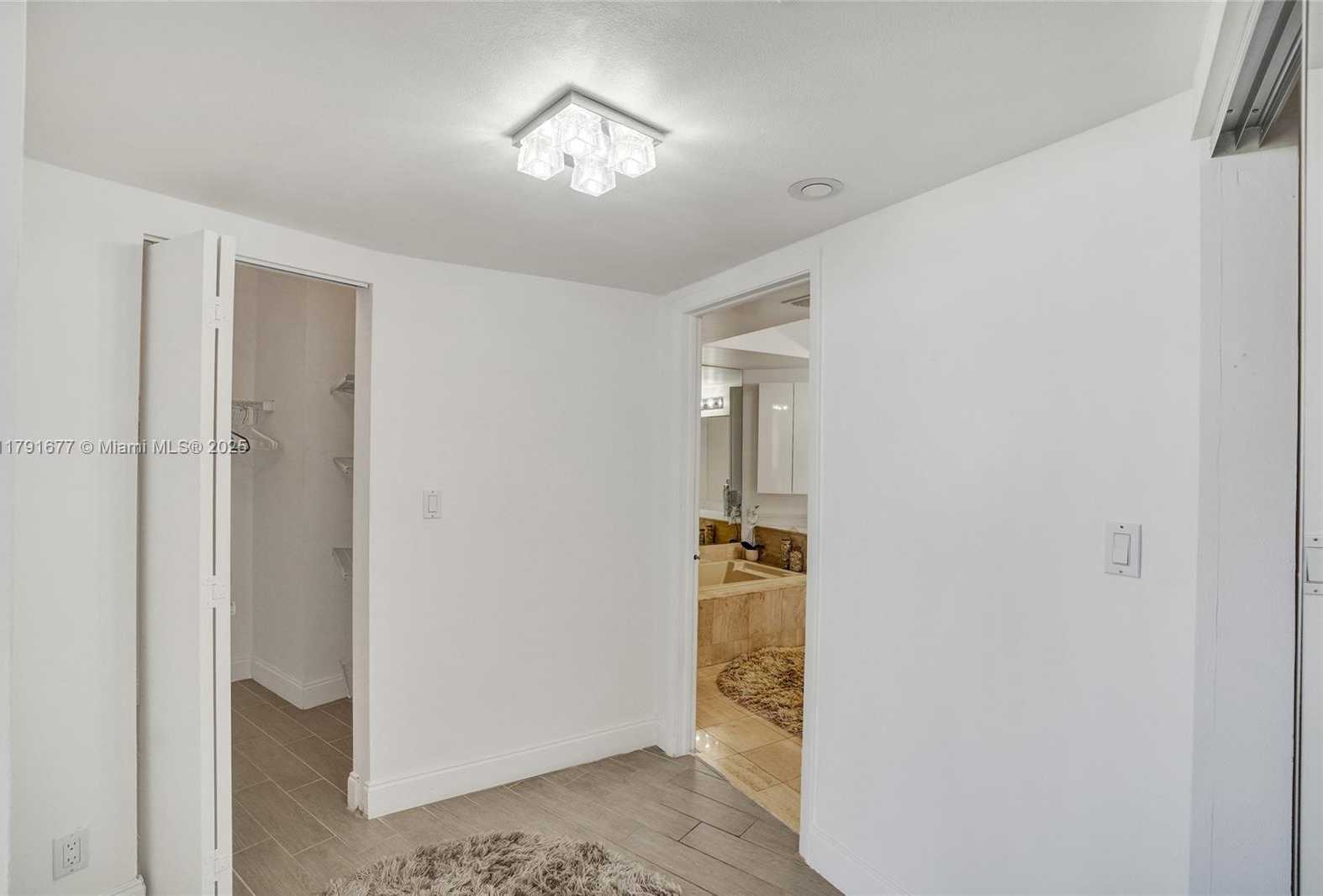 Small Image of 1000 EAST ISLAND BLVD #503, Aventura Number 30