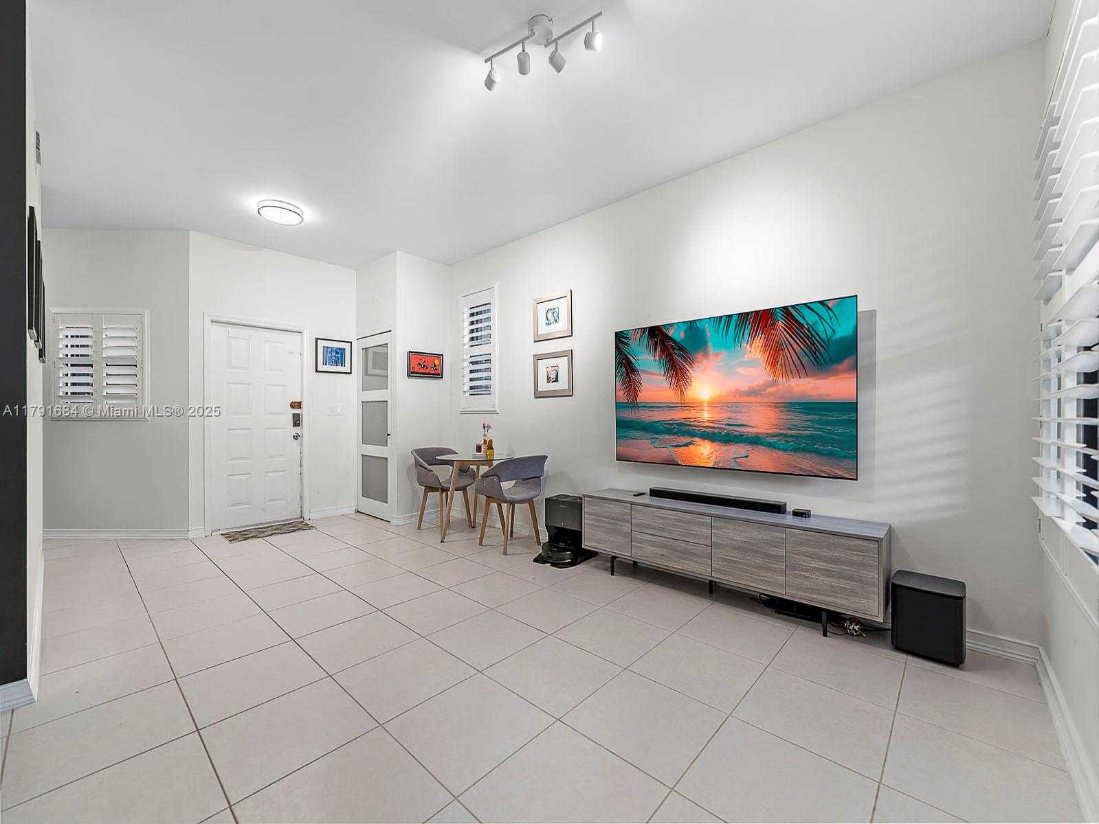 Small Image of 15533 NORTH MIAMI LAKEWAY N #101-19, Miami Lakes Number 8