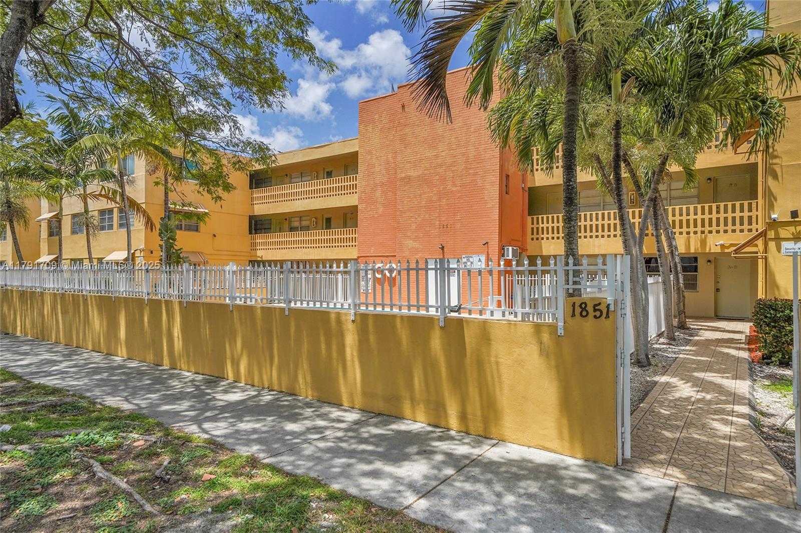 Small Image of 1851 NORTH EAST 168TH ST #A8, North Miami Beach Number 4