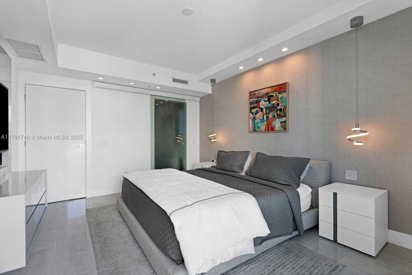 Small Image of 3801 COLLINS AVE #703, Miami Beach Number 10