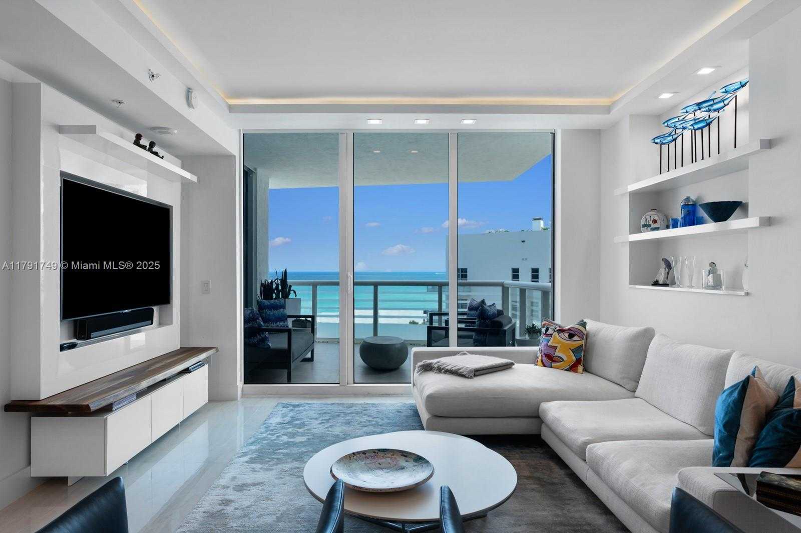 Small Image of 3801 COLLINS AVE #703, Miami Beach Number 4