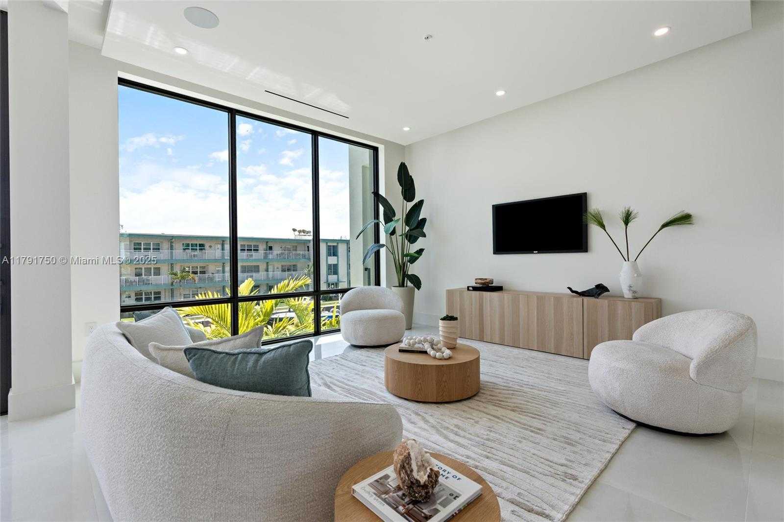 Small Image of 4008 NORTH EAST 167TH ST #6, North Miami Beach Number 14