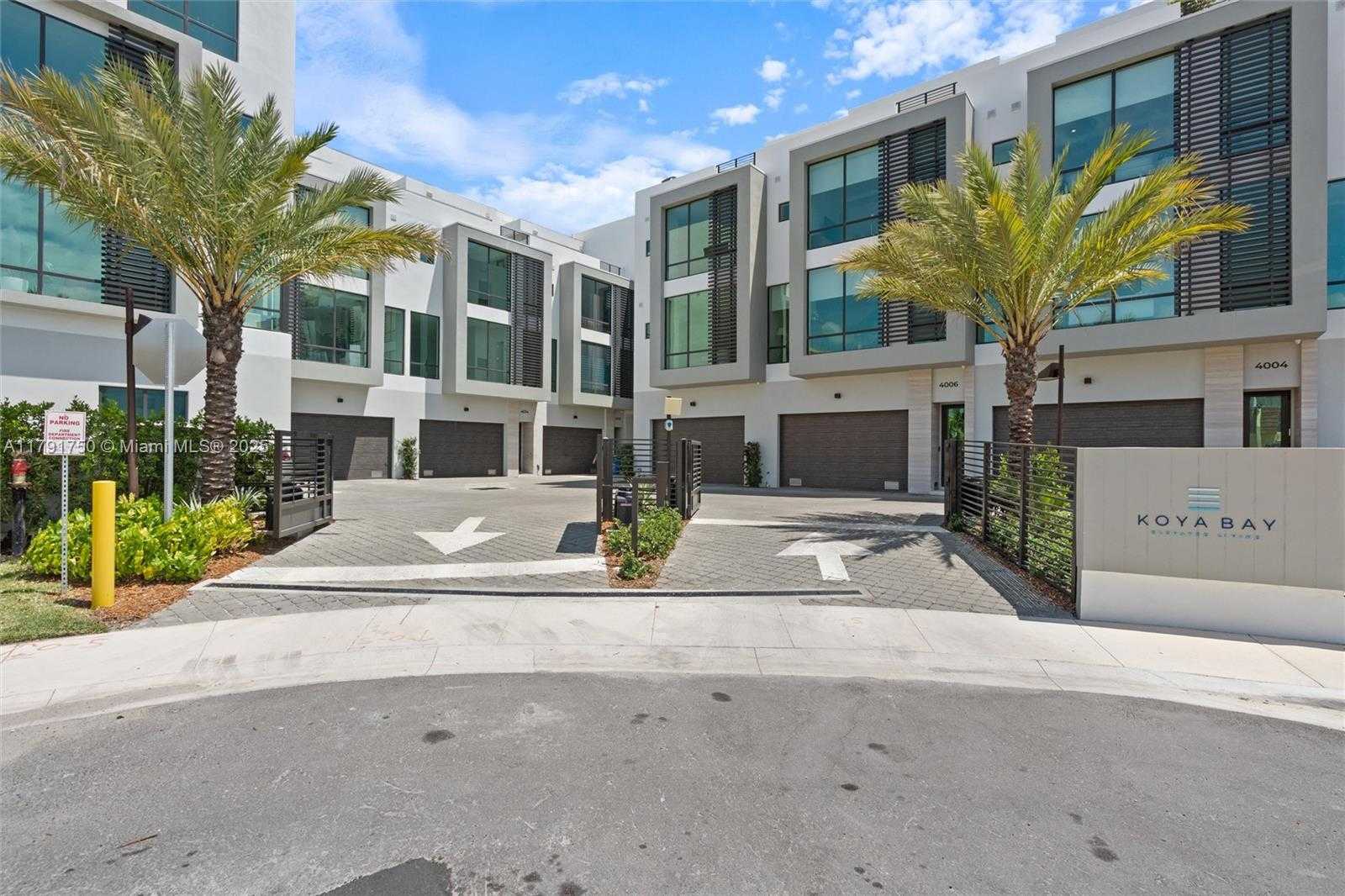Small Image of 4008 NORTH EAST 167TH ST #6, North Miami Beach Number 2