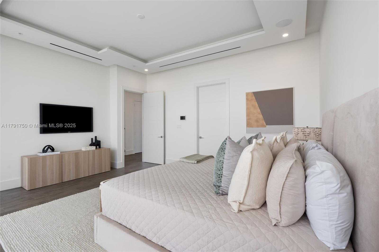 Small Image of 4008 NORTH EAST 167TH ST #6, North Miami Beach Number 22