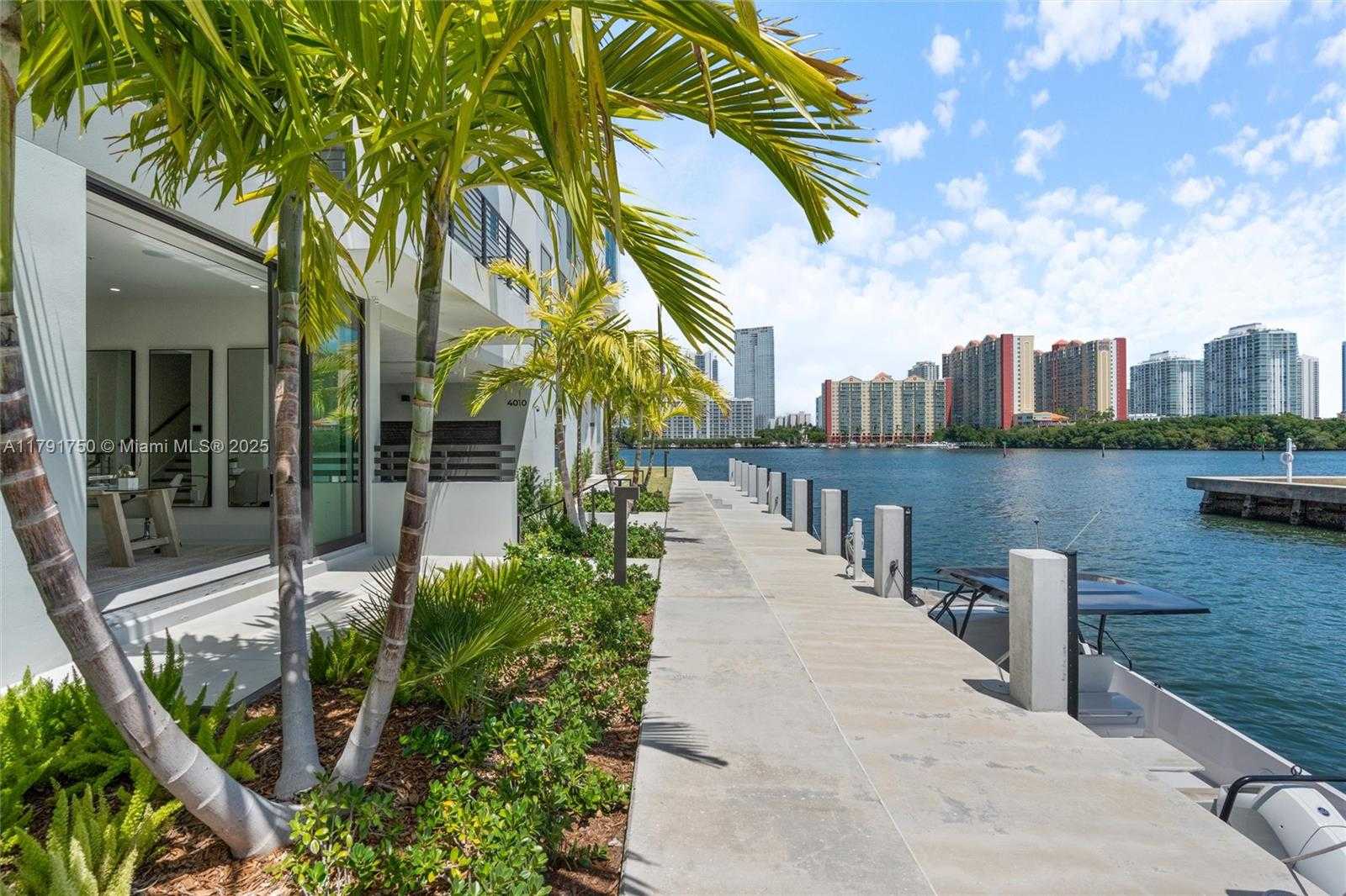 Small Image of 4008 NORTH EAST 167TH ST #6, North Miami Beach Number 3
