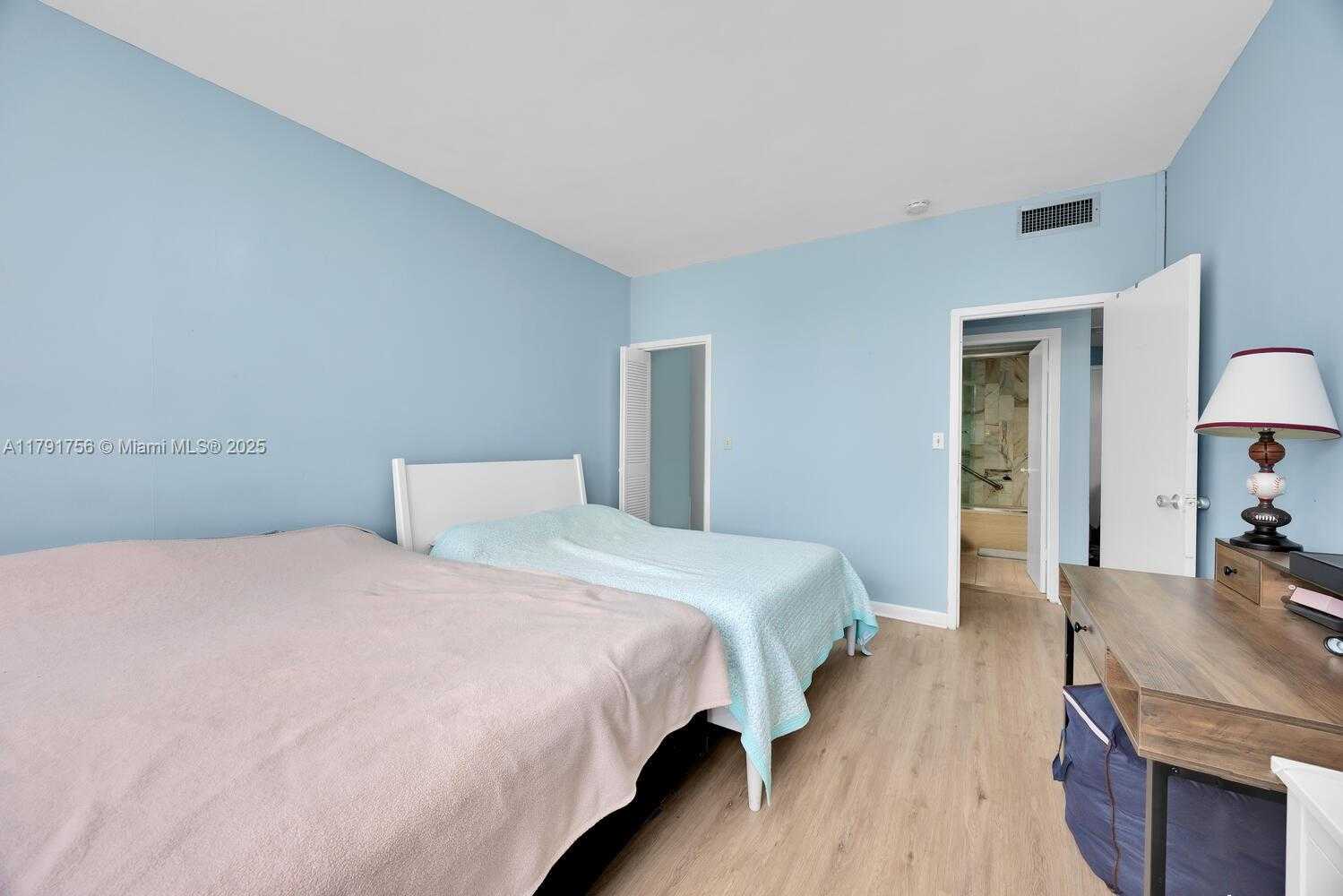 Small Image of 700 BILTMORE WAY #212, Coral Gables Number 10