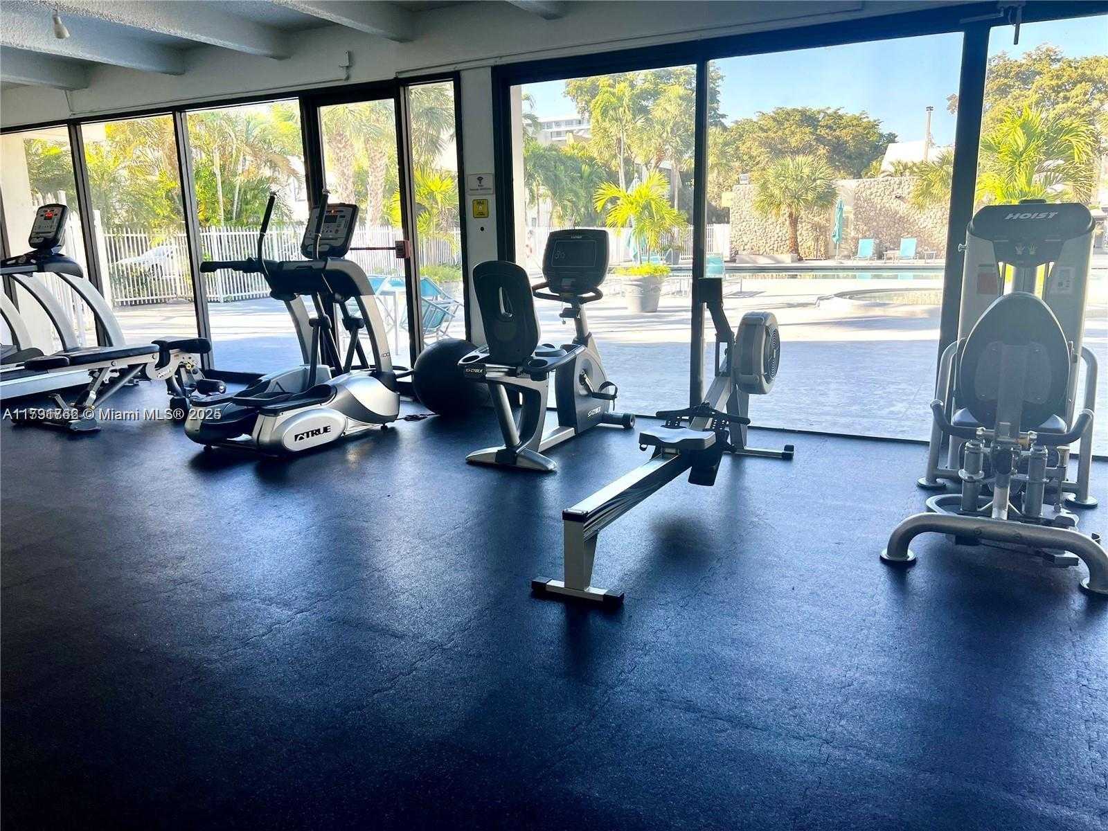 Small Image of 20200 E Country Club Dr, Aventura, FL 33180, USA Number 22
