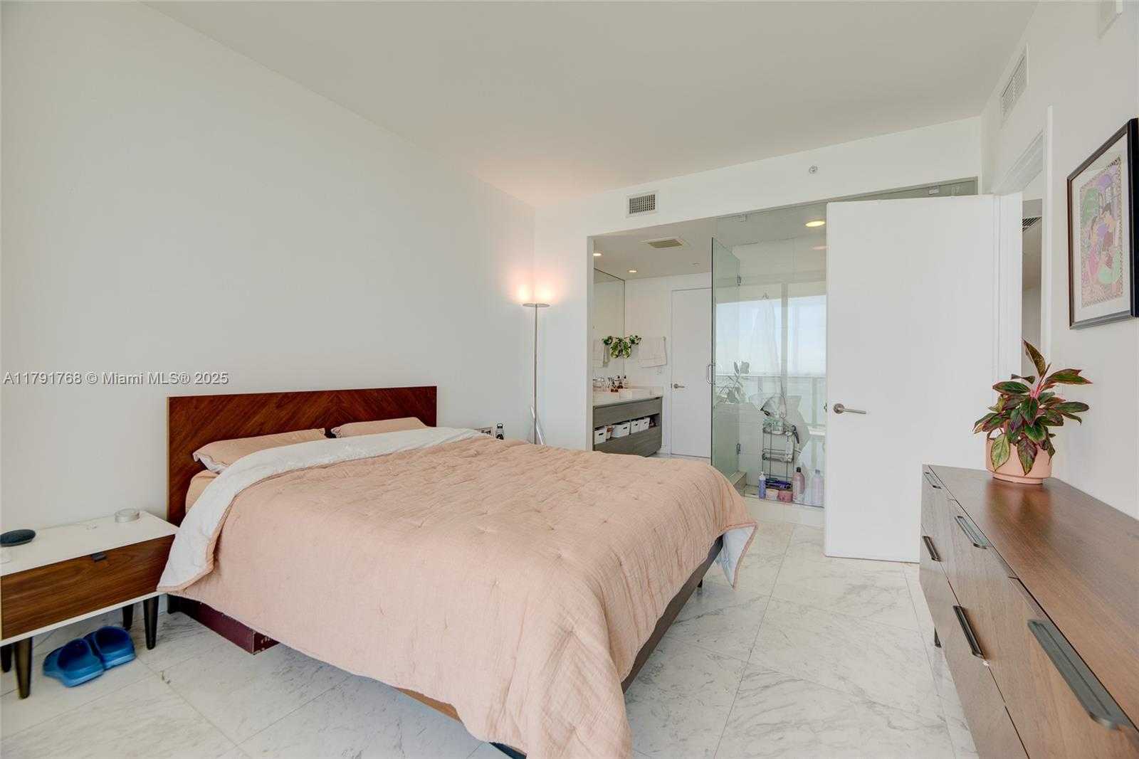 Small Image of 460 NORTH EAST 28TH ST #3606, Miami Number 17
